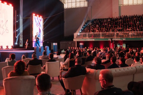 Montagem do HJ Conference inicia dia 15 de setembro com mais de 500 profissionais envolvidos