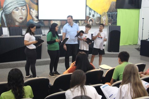 Projeto de educação financeira tem continuidade em 2026 e inicia nova etapa com as escolas