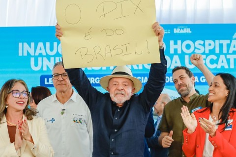 Lula defende Pix e diz que sistema brasileiro assusta norte-americanos